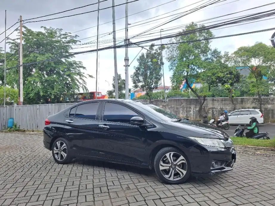 LOW DP Honda City 1.5 ES Bensin-AT 2018 SAO