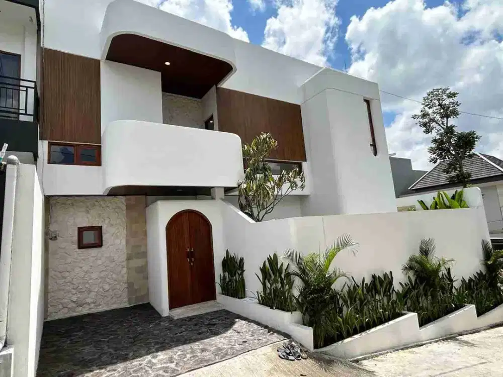 dijual villa baru lantai 2 pererenan canggu