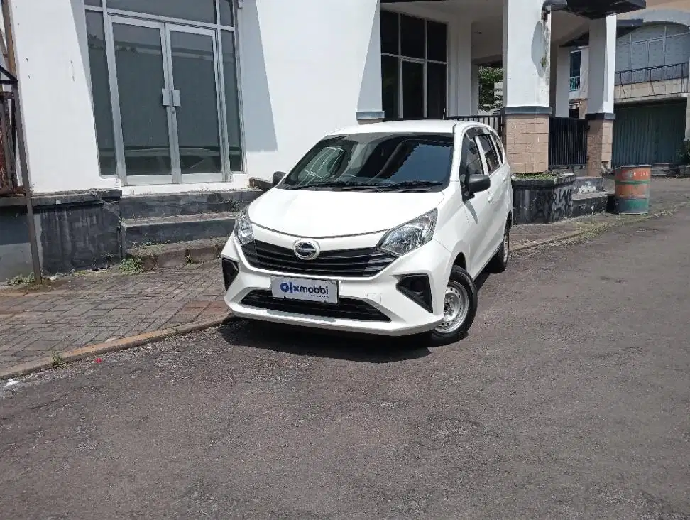 Like New - DAIHATSU SIGRA 1.0 D BENSIN M/T 2022 PUTIH