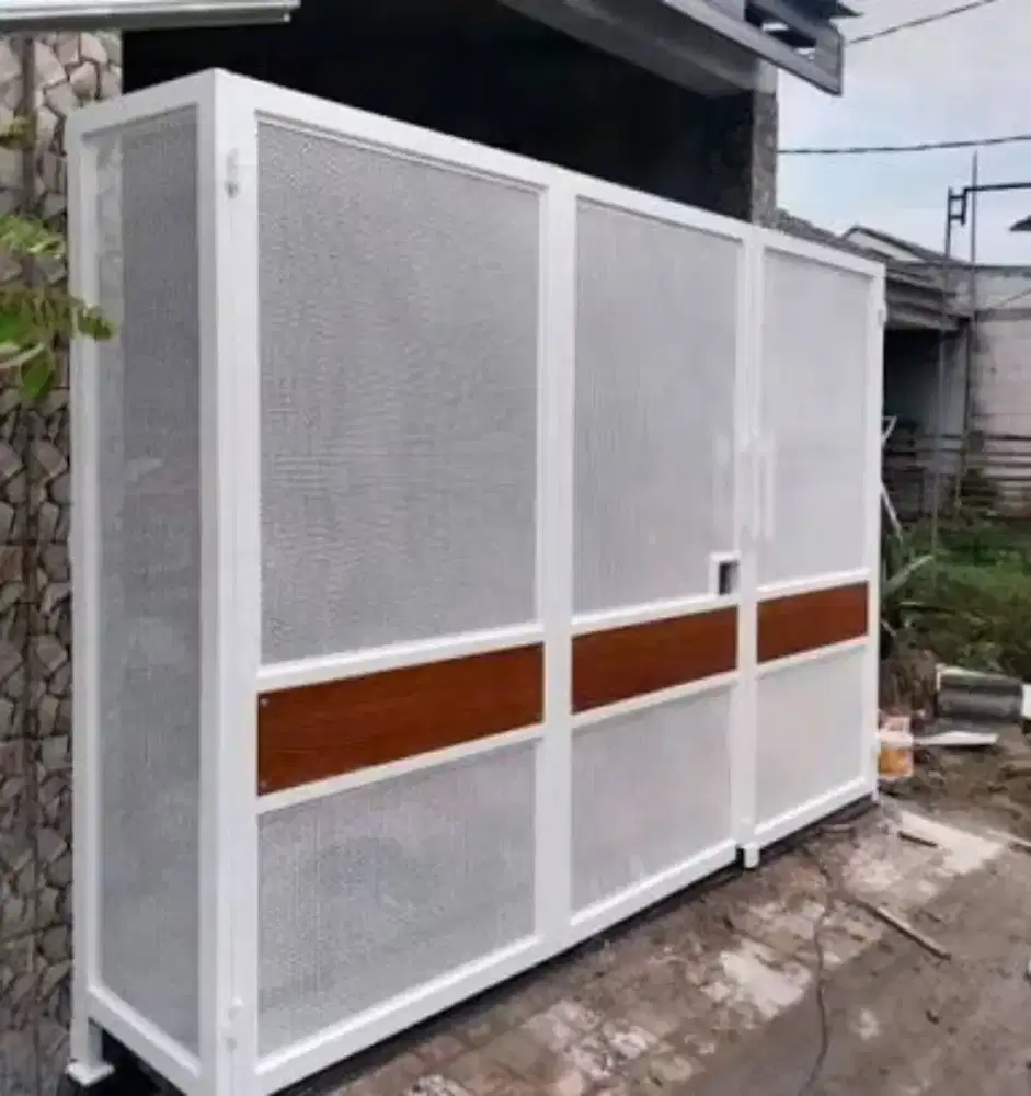 Pagar plat perforated