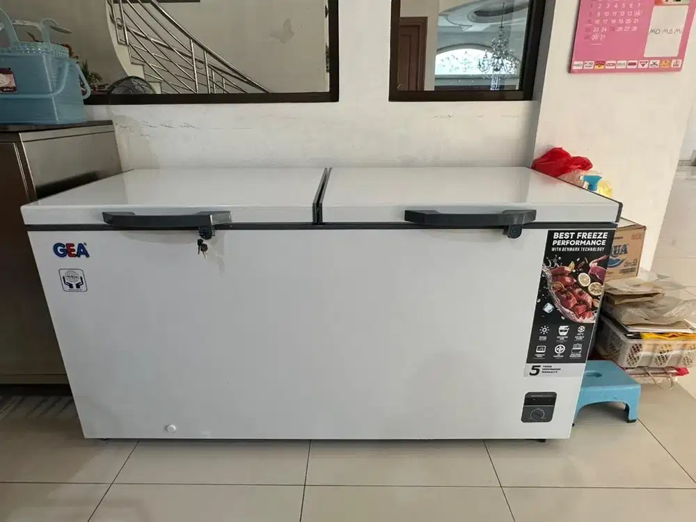 Gea Freezer friser rumahan