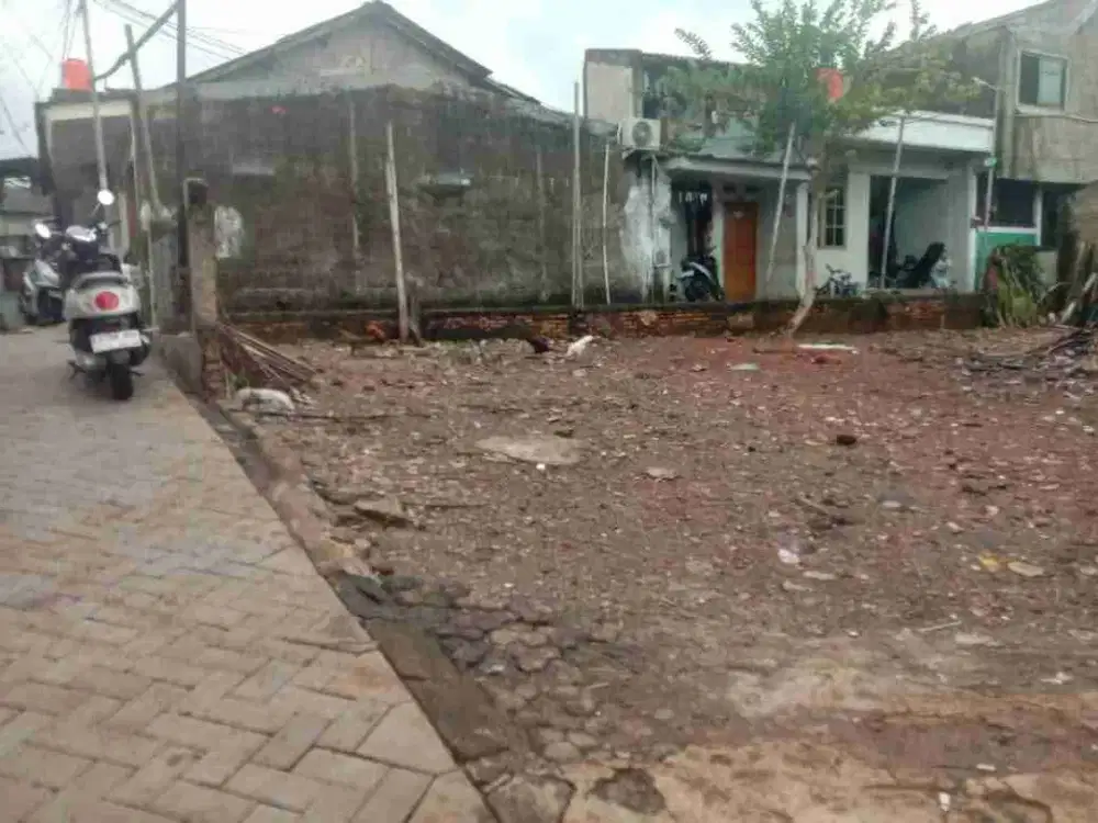 Di jual tanah kosong akses mobil di impres Ciledug Tangerang kota