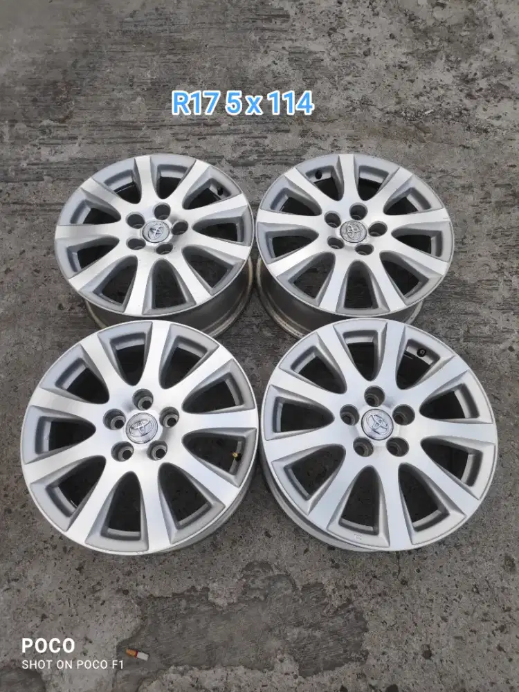 OEM CAMRY R17 pcd 5 x 114 lebar 7 offset 45