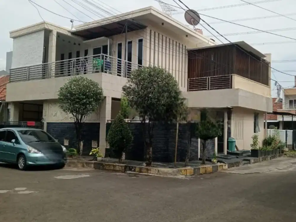 Dijual Rumah di Metro Permata 1 LB.240m2 Posisi Hoek Full Furnish Harga Nego