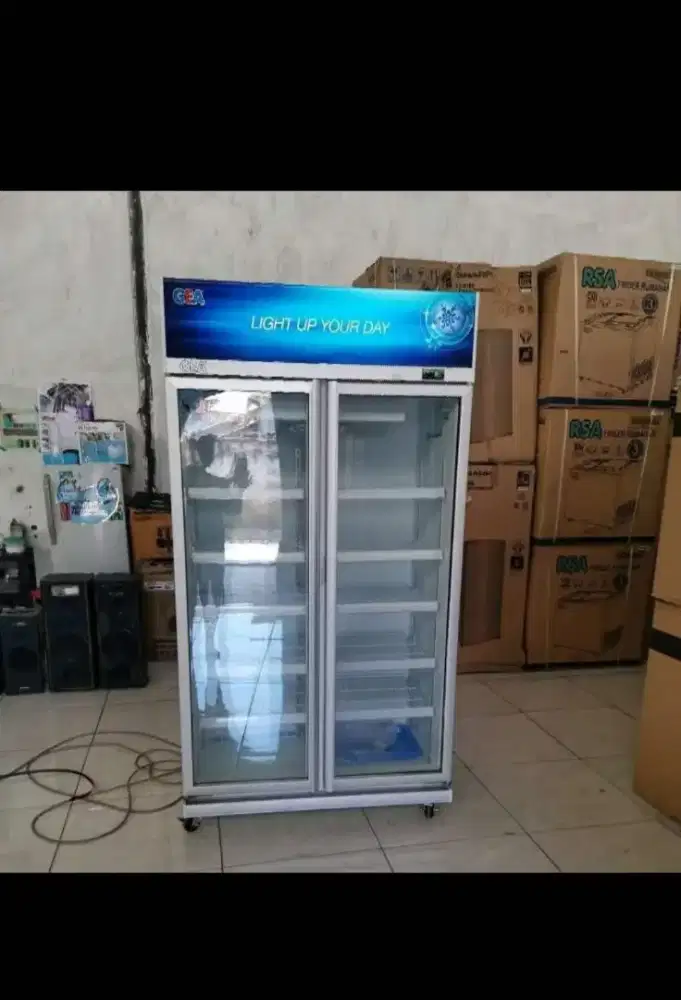 Showcase gea 2 pintu expo 800