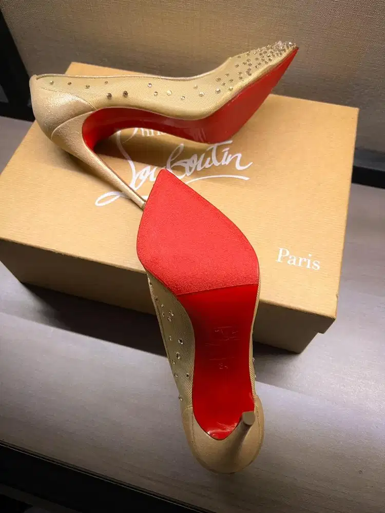 Jual Sepatu Christian Louboutin branded hype fashion cewek limited