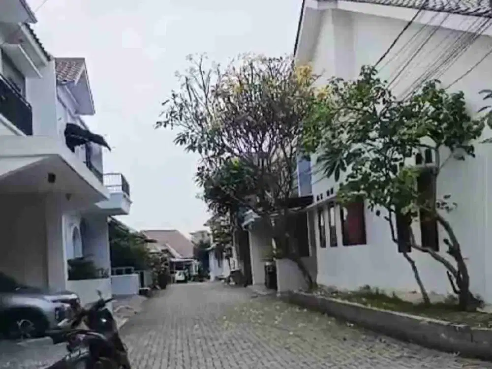 Rumah murah dlm komplek Jagakarsa Cilandak 178mtr Shm 2,65m nego