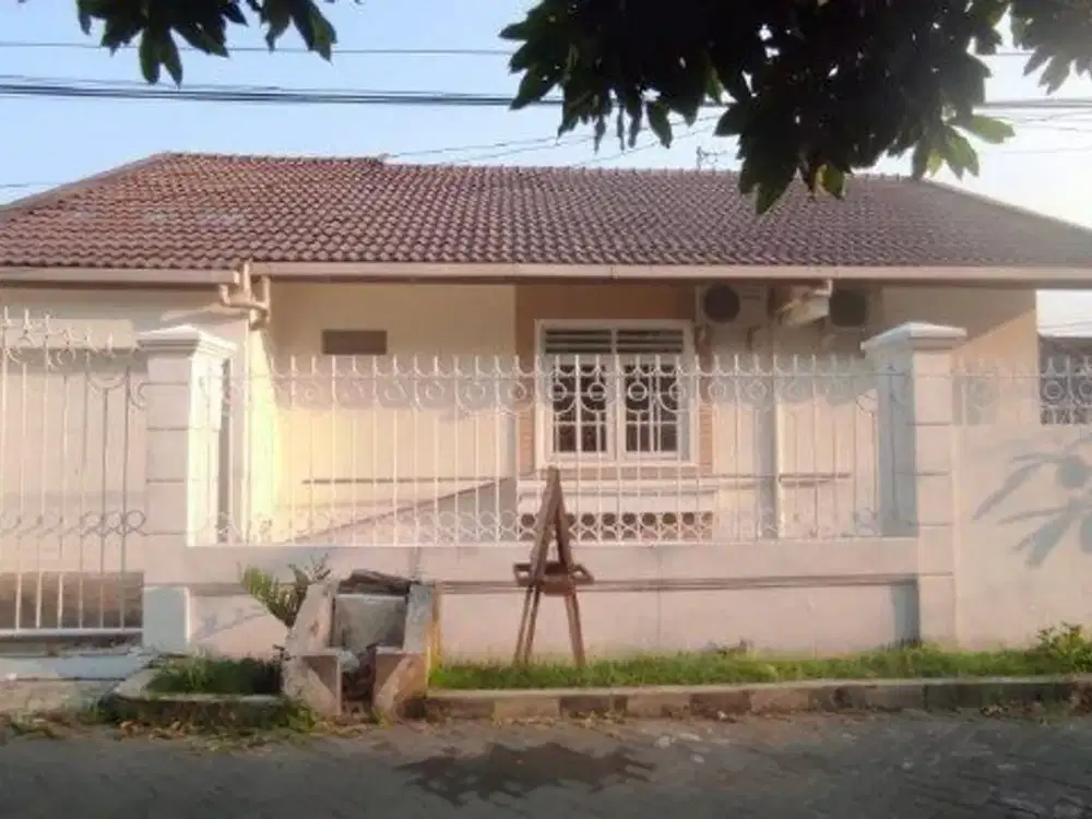 RUMAH HOOK SUTOREJO, DAERAH KENJERAN, ROW 2,5 MOBIL