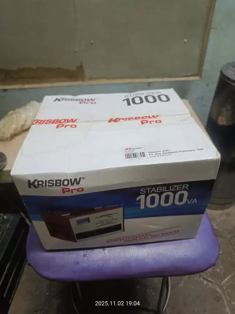 Krisbow Pro Stabilizer Analog SVC - 1000 VA
