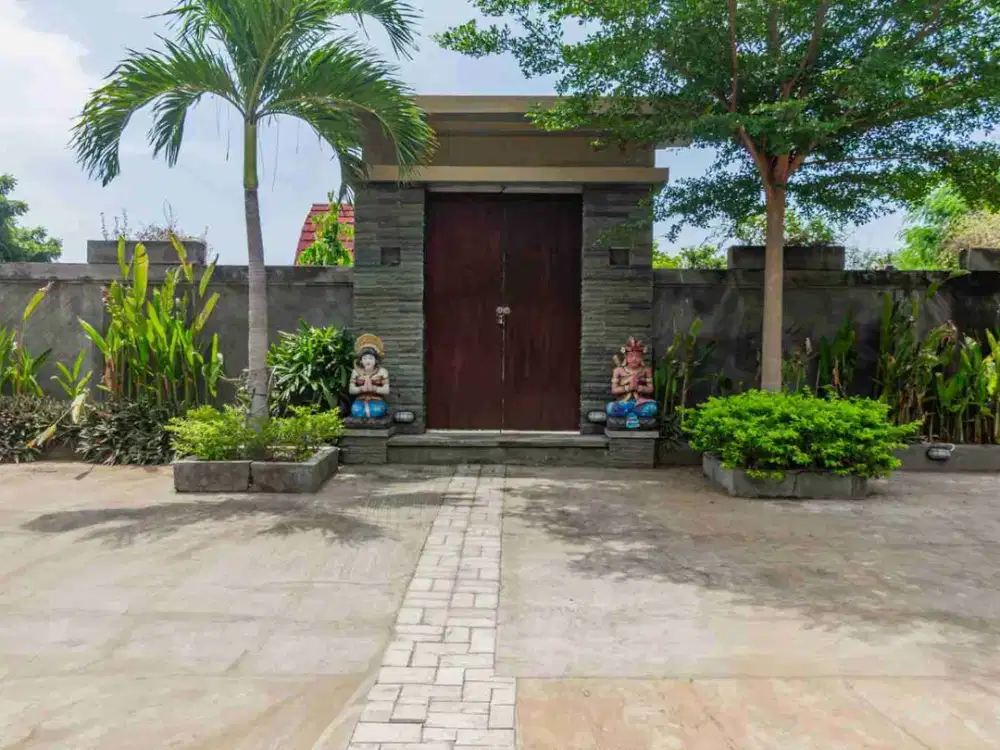 For sale 2 bedroom private villa close to beach for snorkeling and diving