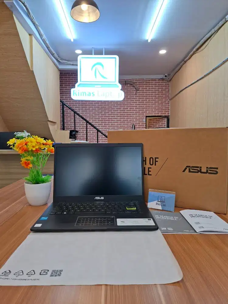 ASUS VIVOBOOK RAM 8GB SSD 256GB AMD RADEON GRAPHICS SECOND BEKAS