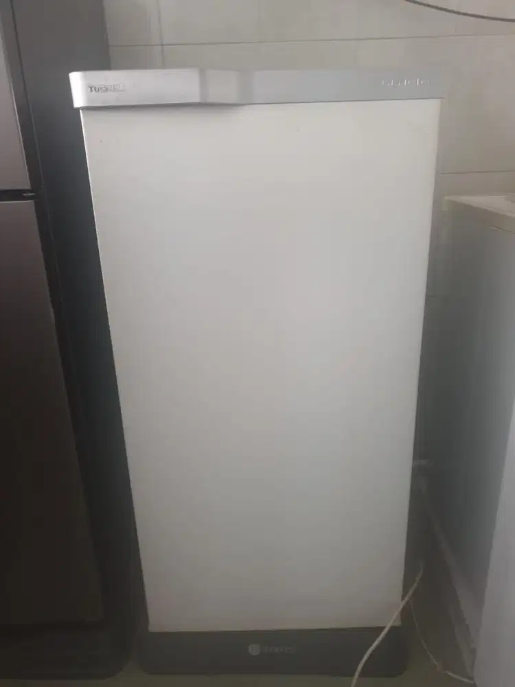 Kulkas toshiba 1 pintu
