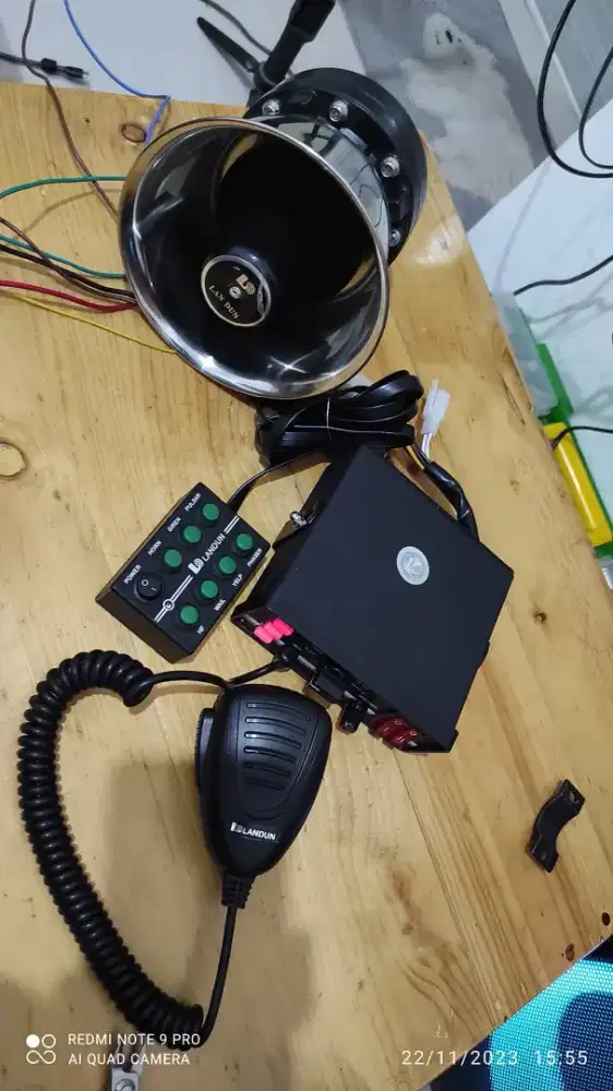 Kelakson suara landun