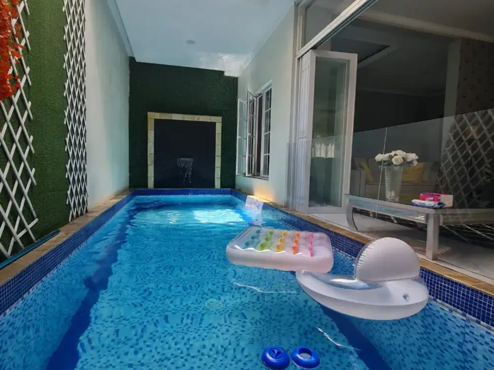 Rumah Sultan ada Kolam Renang di Sayap Margacinta