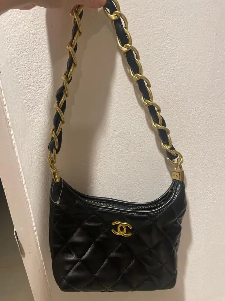 Chanel-branded Quilted Shoulder Bag – Gold Chain Strap (Gift Item)