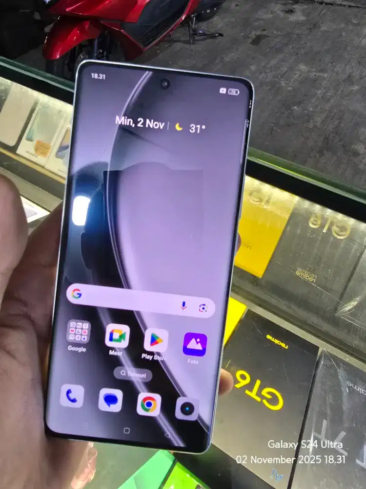 Realme GT 6 12/256