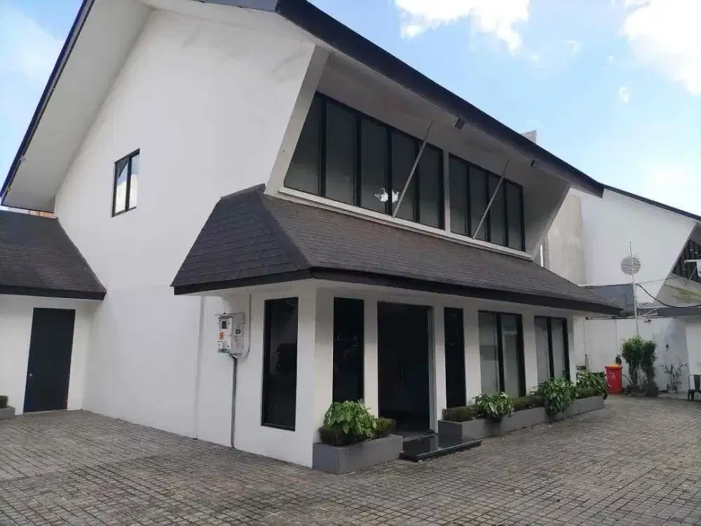 disewakan ruang usaha Pakubuwono area komersil