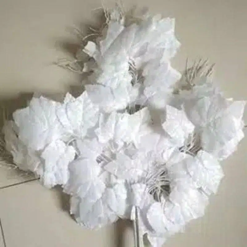 Dijual Murah 50 lusin Daun Anggur Putih Plastik