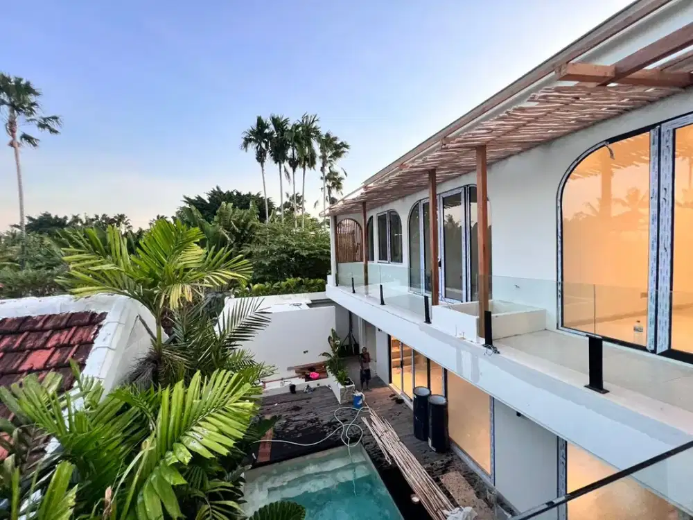 For Leasehold - Villa in the heart of Berawa, Canggu