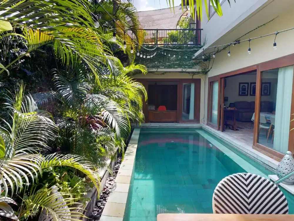 Freehold - Luxurious 2-Bedroom Tropical Villa in Premier Canggu Location
