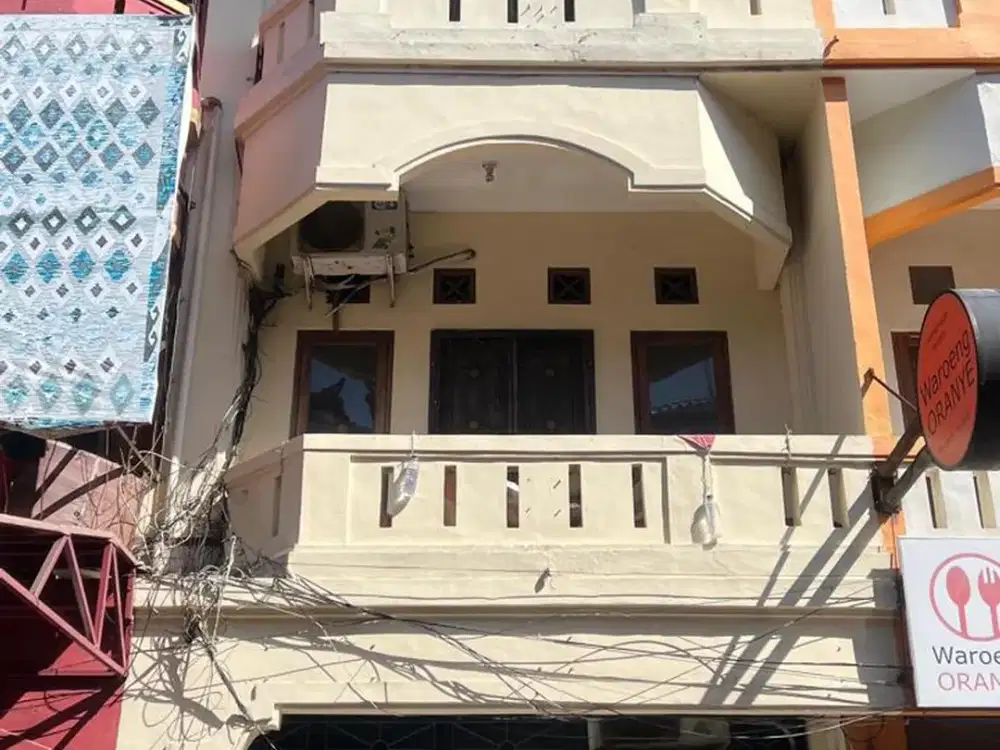 Freehold - Commercial Building for Sale Sunset Road