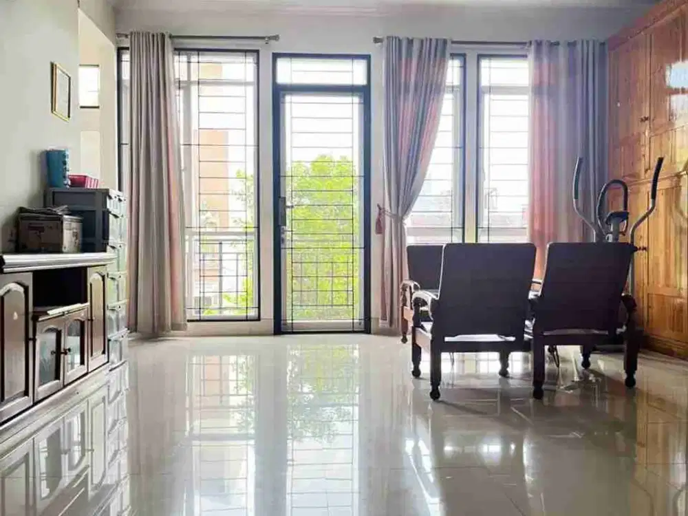 Dijual cepat Rumah hoek 2 lantai di Perumahan Alam Raya, Jurumudi, Tangerang.