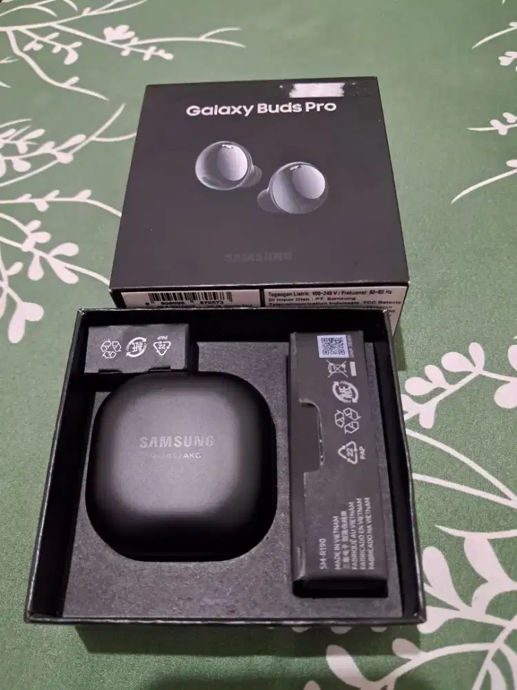 Samsung Galaxy Buds Pro Hitam