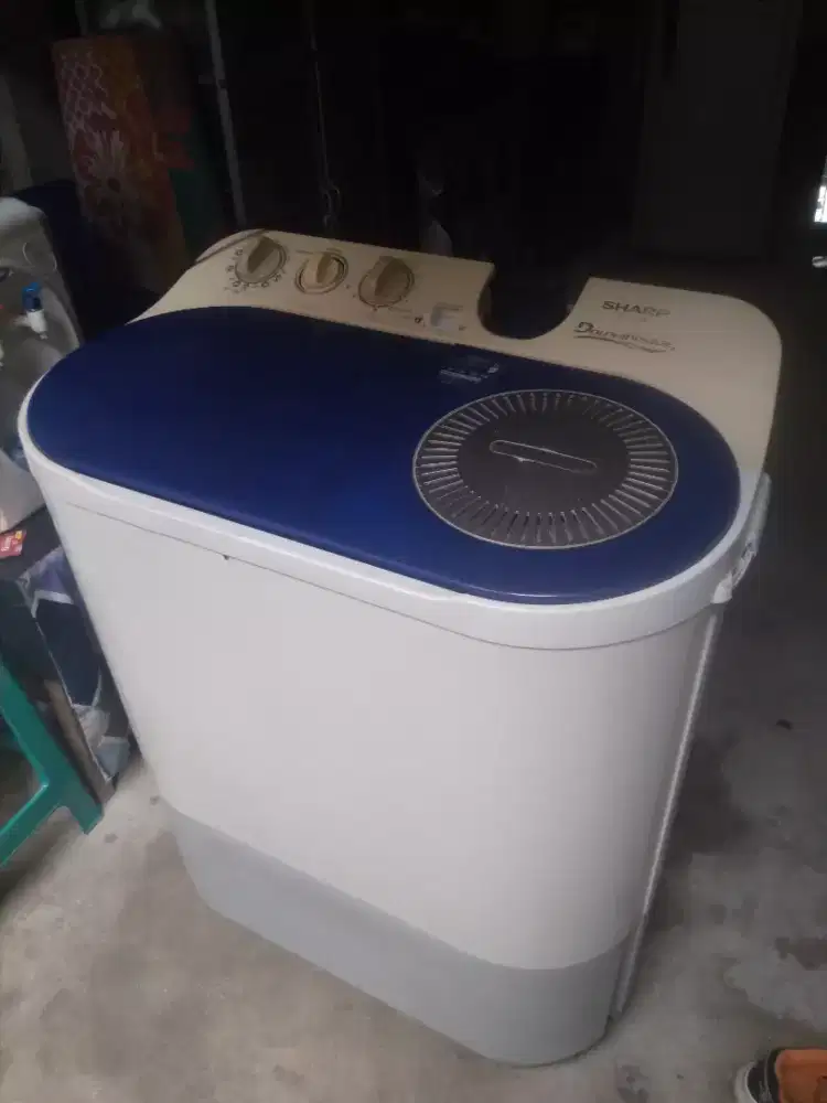 Mesin cuci Sharp