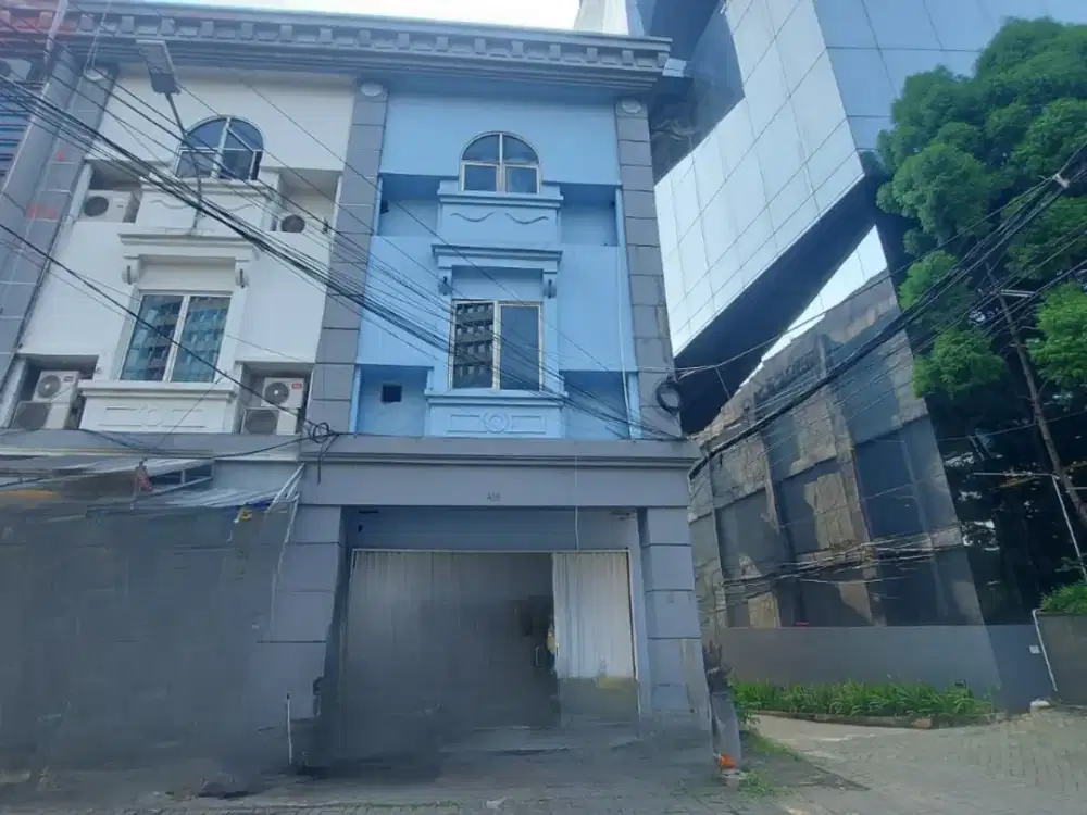 Ruko Hook di Lokasi Strategis di Pancoran Jakarta Selatan