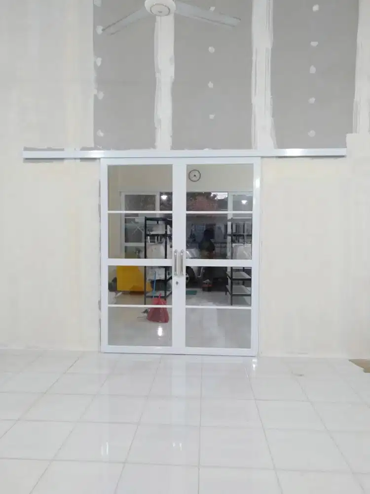 Borongan Pasang Plafon Partisi Gypsum + Kusen ALUMUnium Aluminium