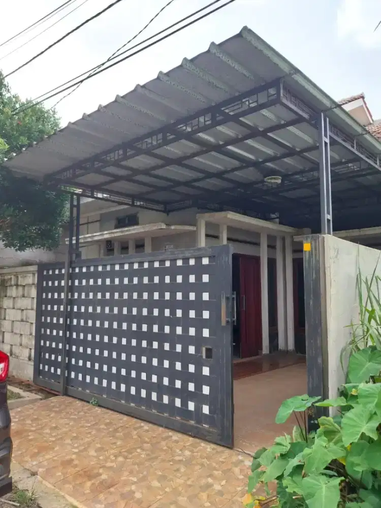 Rumah Second Nyaman & Strategis di Villa Santika, Grogol Depok