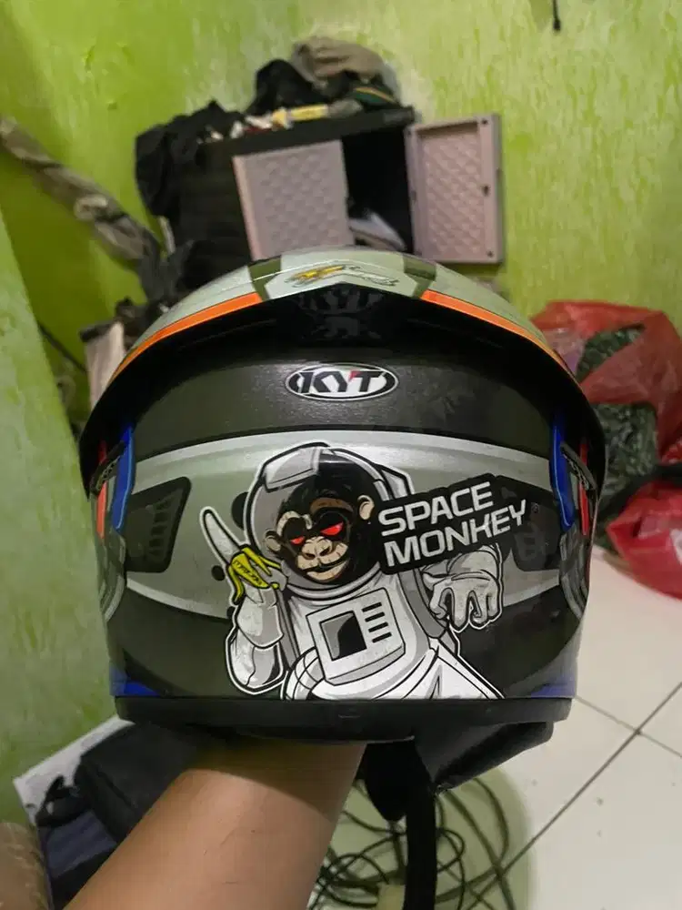 Jual 2 Helm TT Course