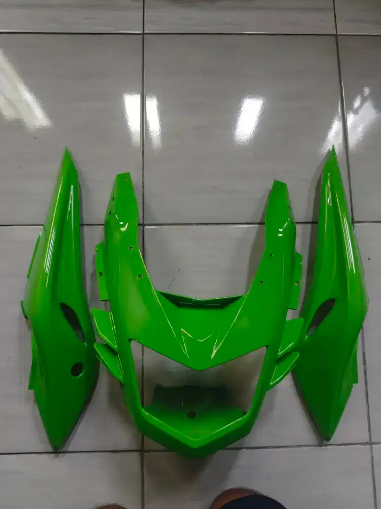 Bodi samping New Ninja KRR dan Batok lampu depan new Ninja KRR