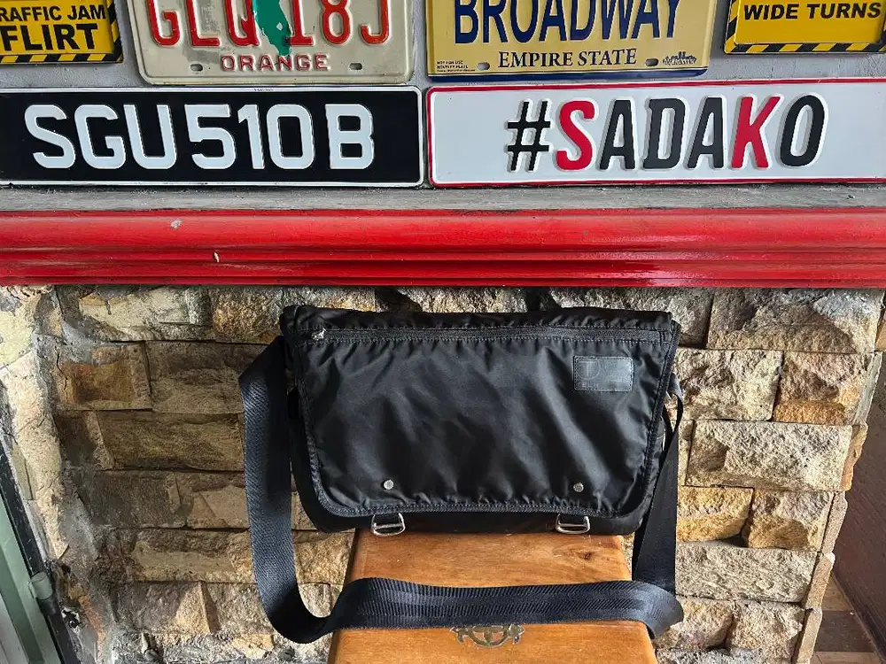 Slingbag Tumi black