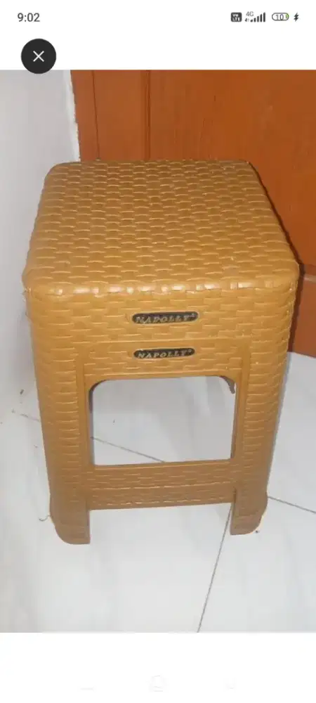 Dijual cepat kursi teras atau makan merk napolly