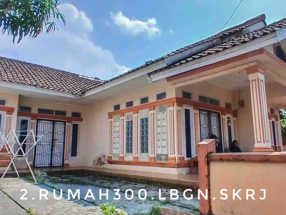 Dijual rumah warga pinggir jalan halaman luas asri nyaman