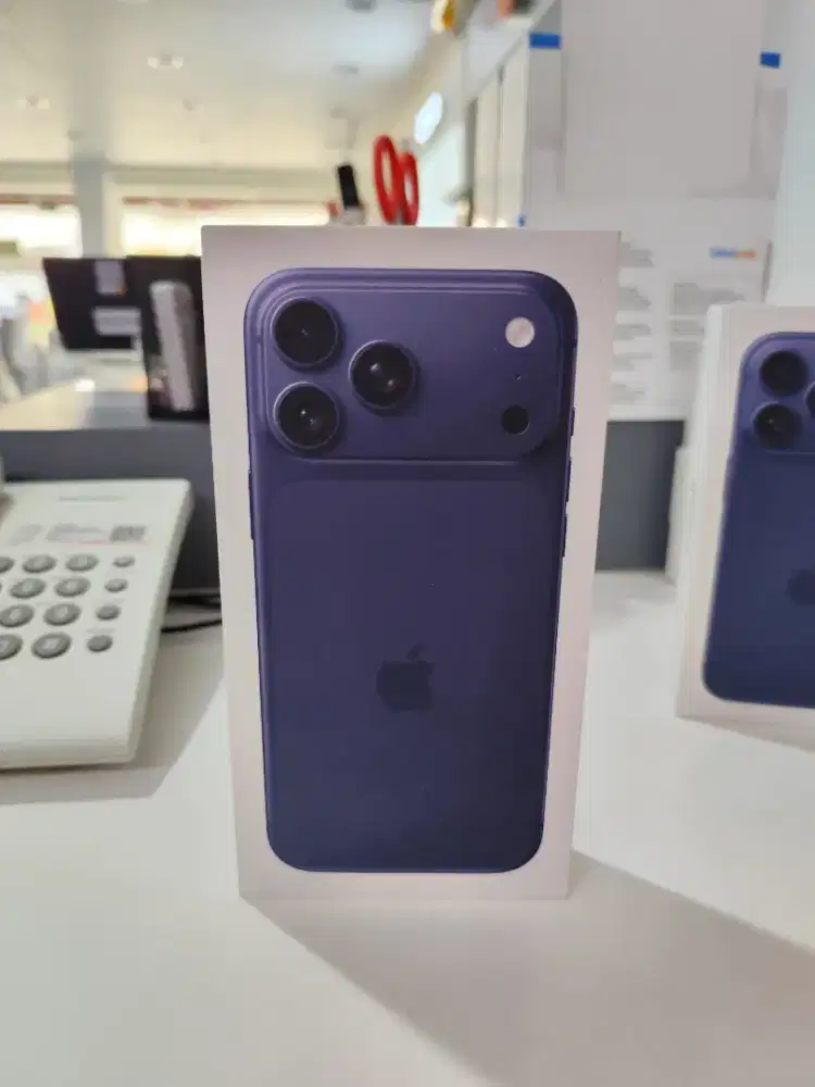 New Iphone 17 Pro Max 256, barang masih baru & garansi resmi Indo.