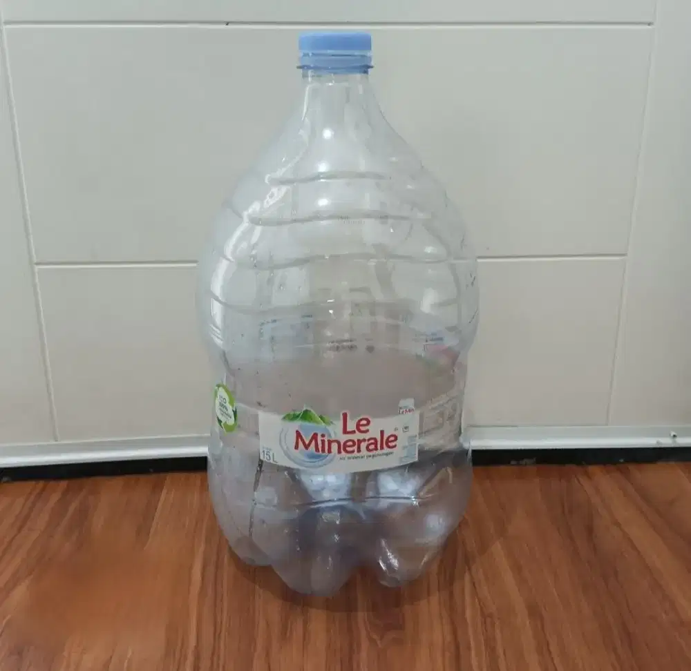 galon bekas le mineral & amidis