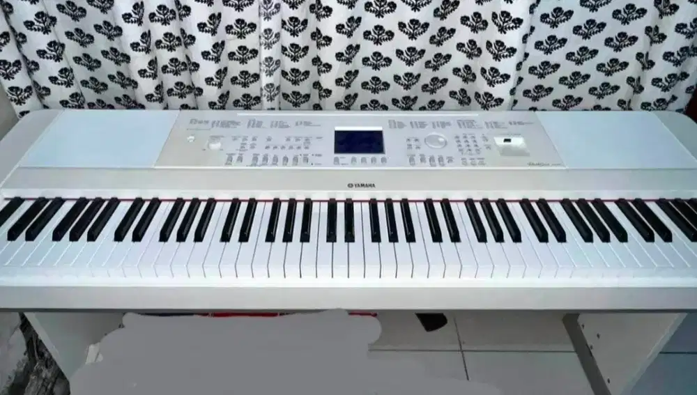 YAMAHA DGX660 Istimewa