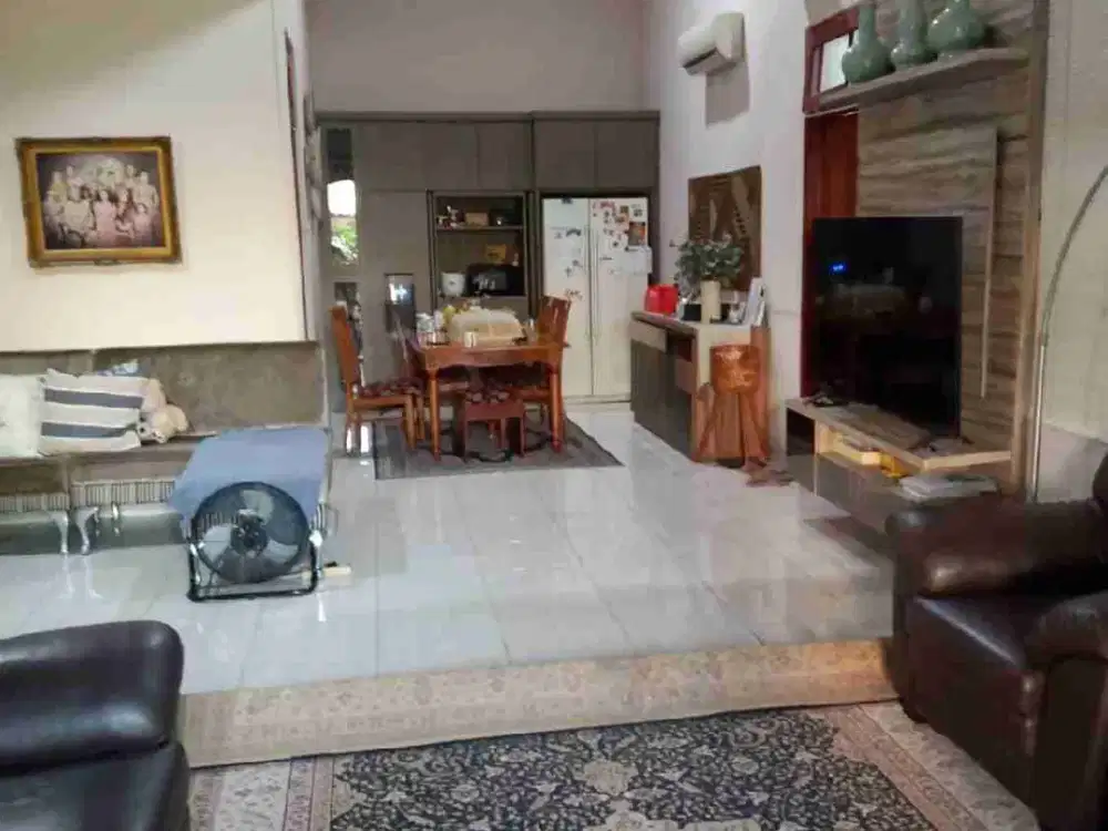 Dijual Rumah 2 lantai siap huni di Komplek Pertamina Rawamangun Jakarta Timur