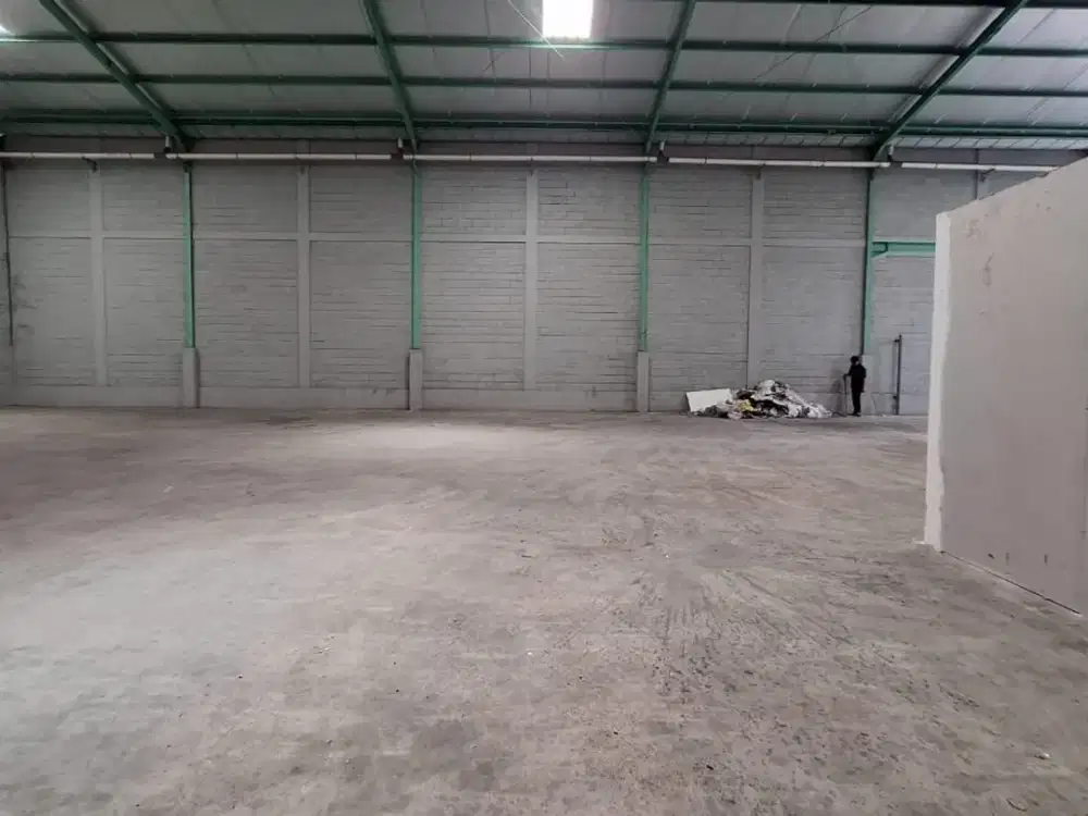 Sewa gudang bagus siap pakai kondisi mulus terawat lok strategis mudah