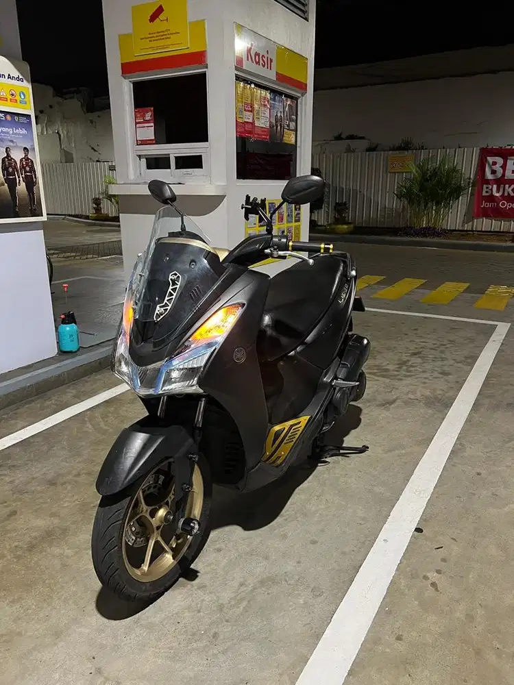 jual yamaha lexi s signature 125cc