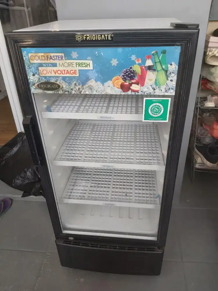 Dijual Showcase, brg bagus,