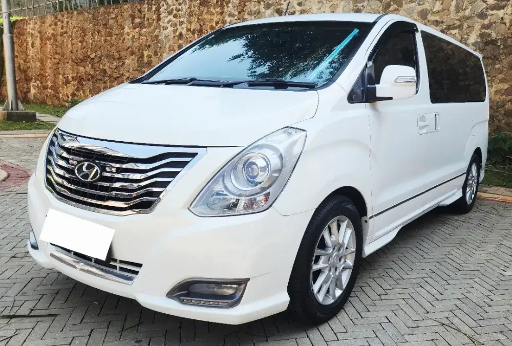 Dijual Pemakai Langsung Hyundai H-1 A/T type Royale Bensin Ganjil