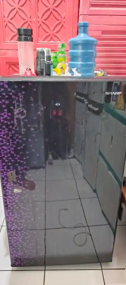 Di jual kulkas sharp 1 pintu