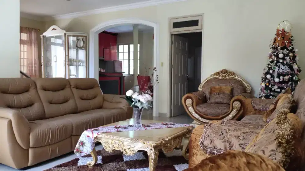 Rumah 2 lantai siap Huni