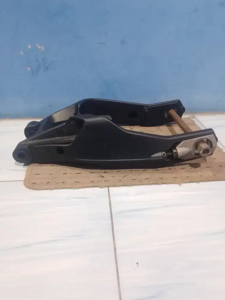 Jual cepet Limbah moge swingarm Ducati 999