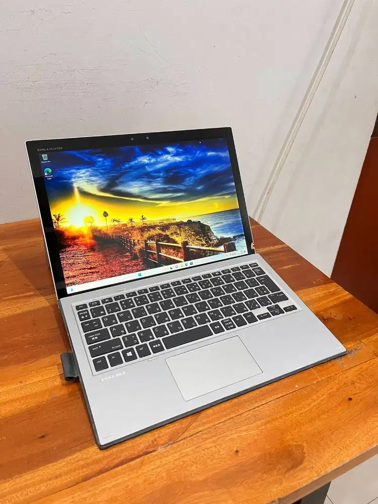 Laptop 2in1 tablet HP Elite X2 Second Bisa Lepas Pasang