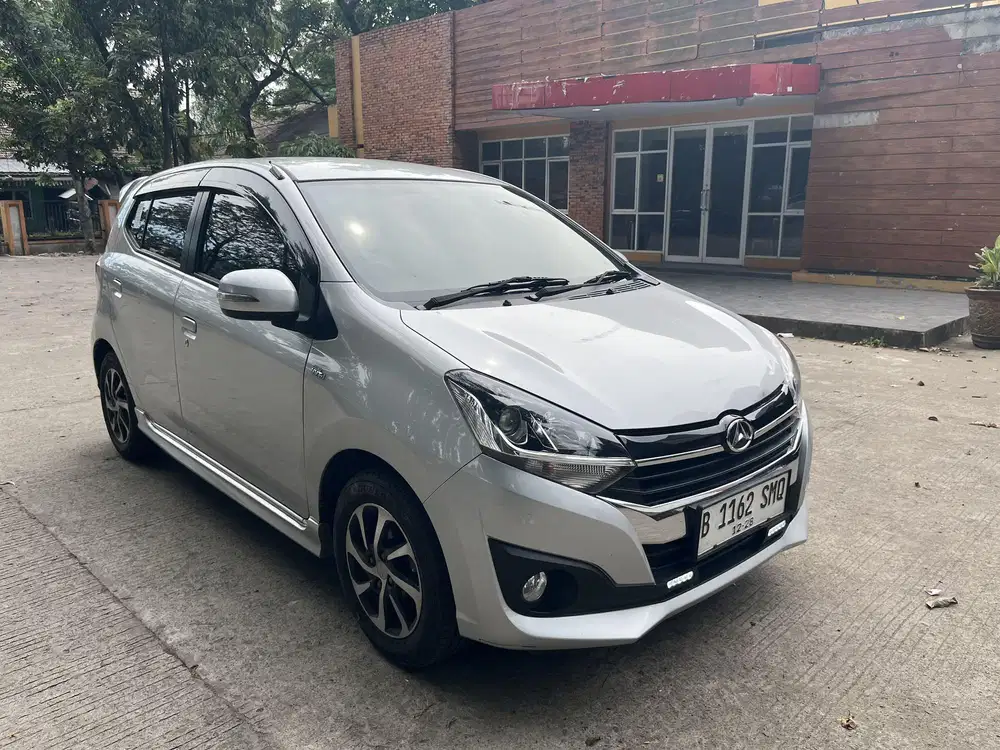 Daihatsu Ayla 1.2 R Bensin AT