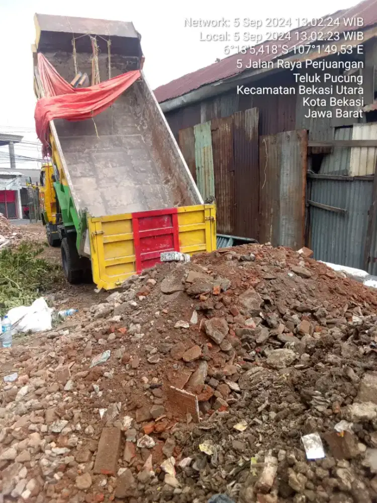 Puing tanah merah Pengurugan urug buang sampah puing